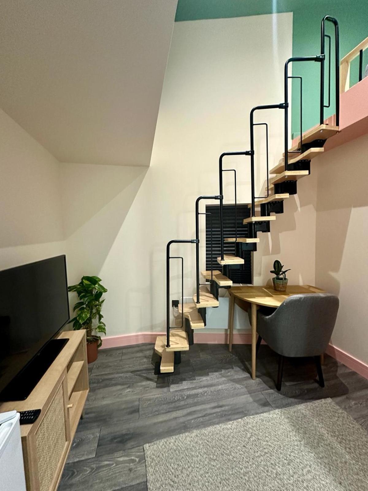 Cozy En-Suite Loft In Trendy Local London Exterior photo