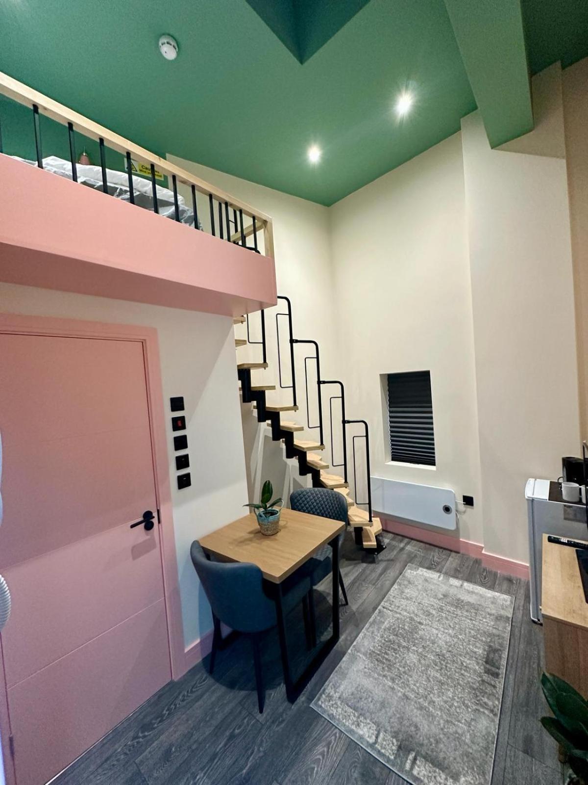 Cozy En-Suite Loft In Trendy Local London Exterior photo